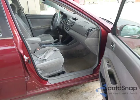 2002 Toyota Camry Le V6 из США, поврежденный, VIN 4T1BF32K82U009334